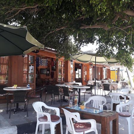 Natasha'S Apartments Paphos ภายนอก รูปภาพ