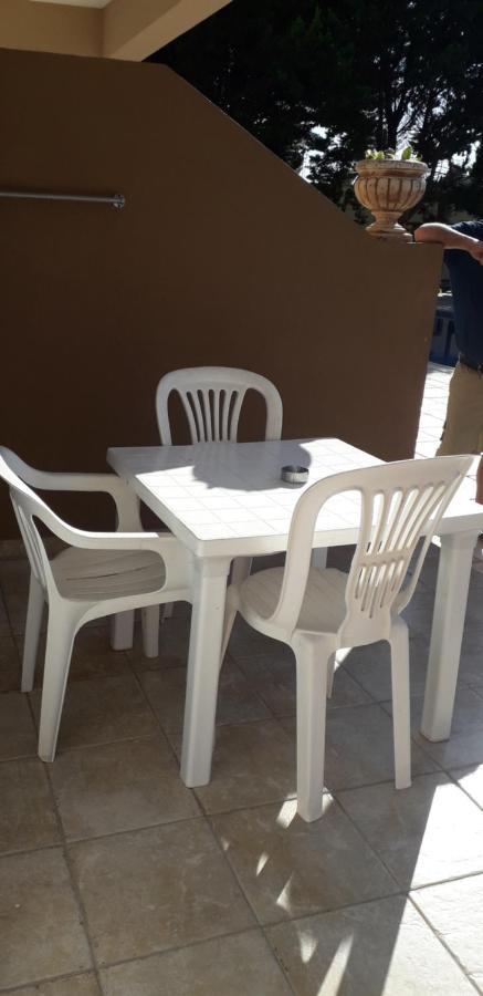 Natasha'S Apartments Paphos ภายนอก รูปภาพ